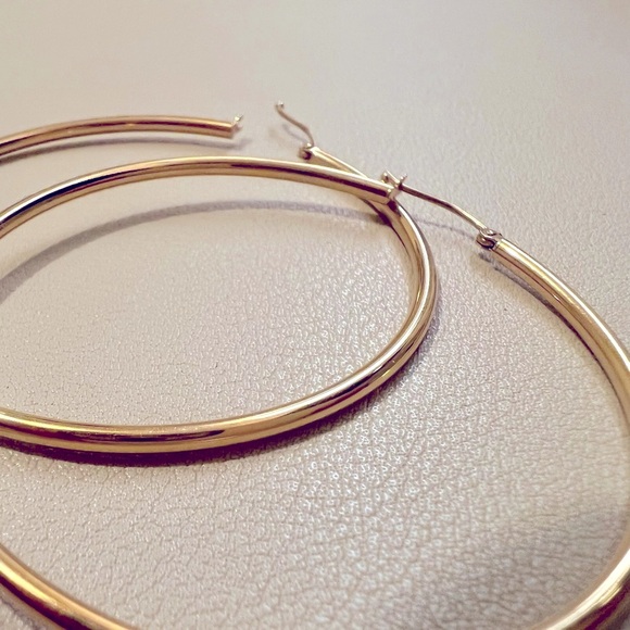 Solid 14K Gold Hoops - Large - Picture 4 of 5